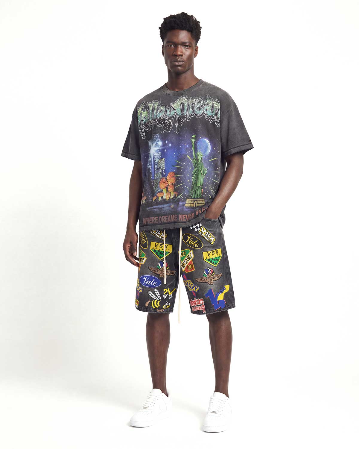 Vale Forever Passport Jorts Black